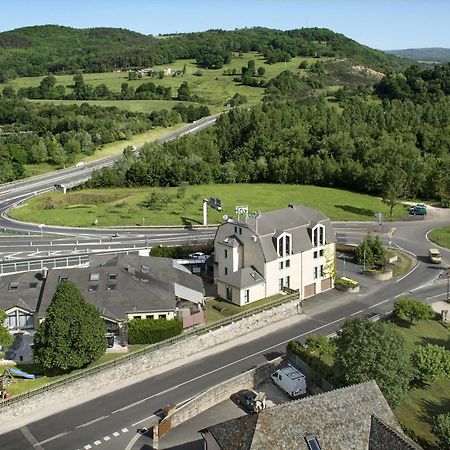 Hotel-Restaurant Le Calice Du Gevaudan - A75 Banassac Esterno foto